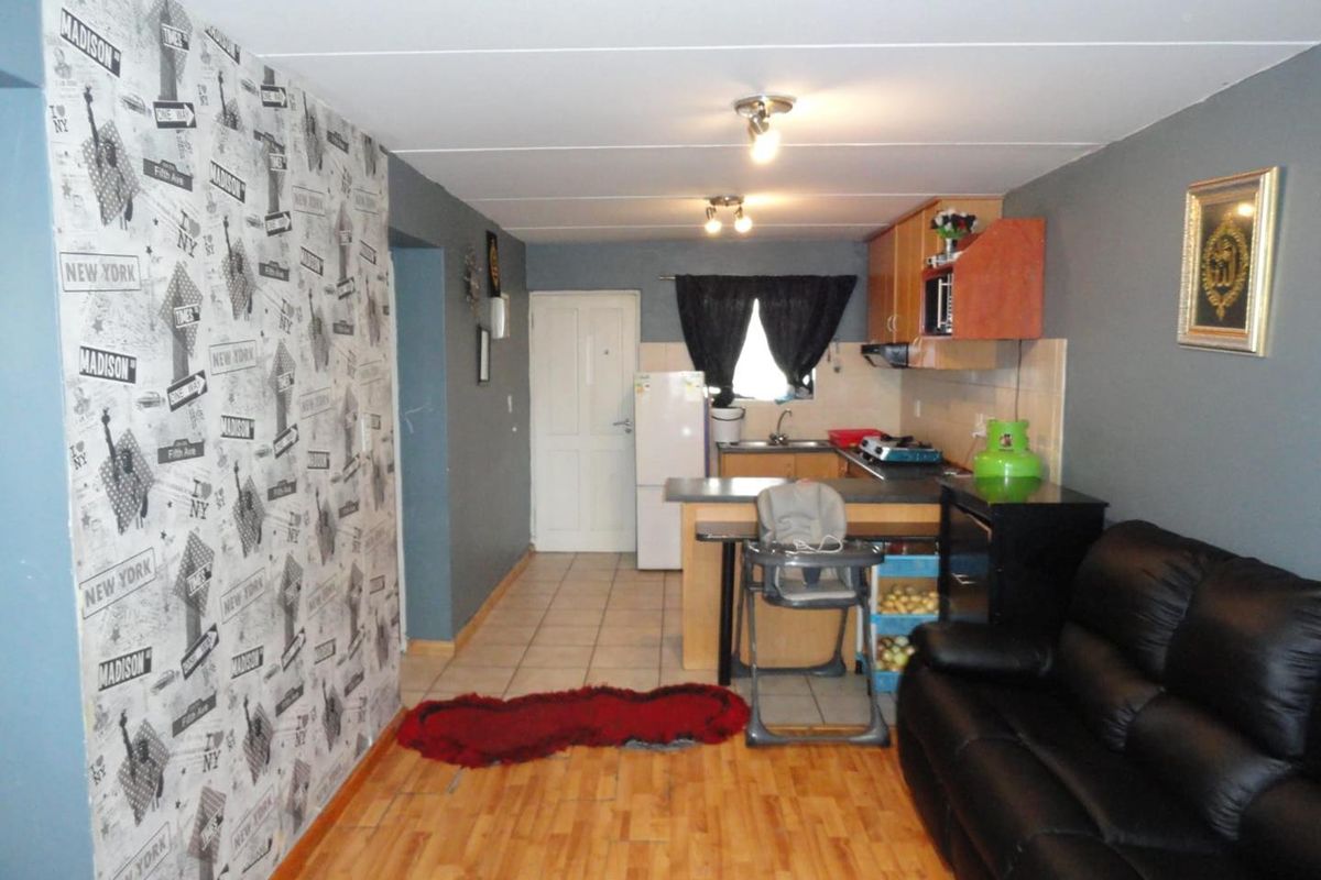 2 Bedroom Apartment for sale in Bellville - Photo 4