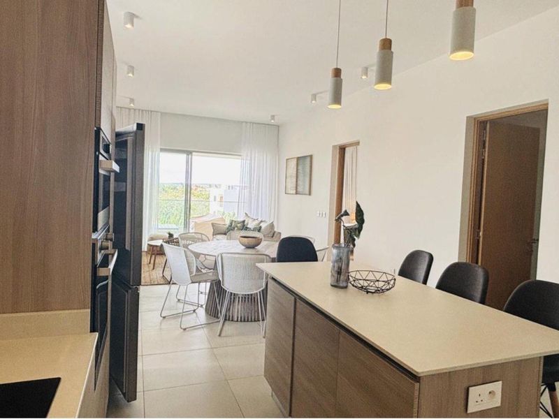 Exceptional Penthouse Living in Pereybere - Photo 3