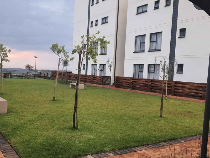 **Experience First-Class Living at Greenkloof, Mooikloof Smart City – Pretoria** - Photo 6