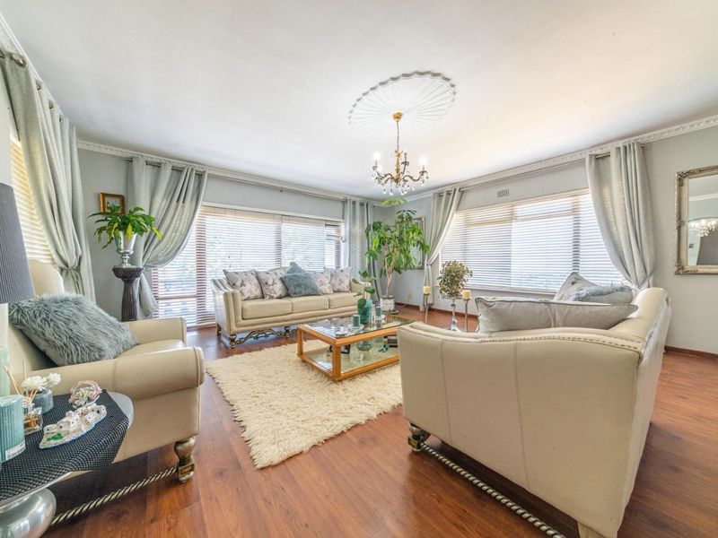 Spacious Furnished Loevenstein Home with Panoramic Views - Photo 5