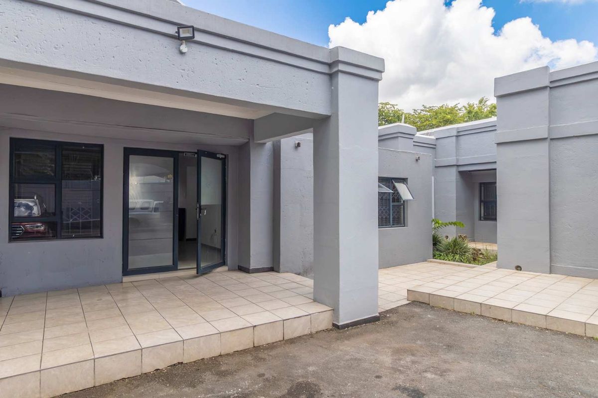 Spacious 4 Bed House to Let in Blairgowrie - Photo 2