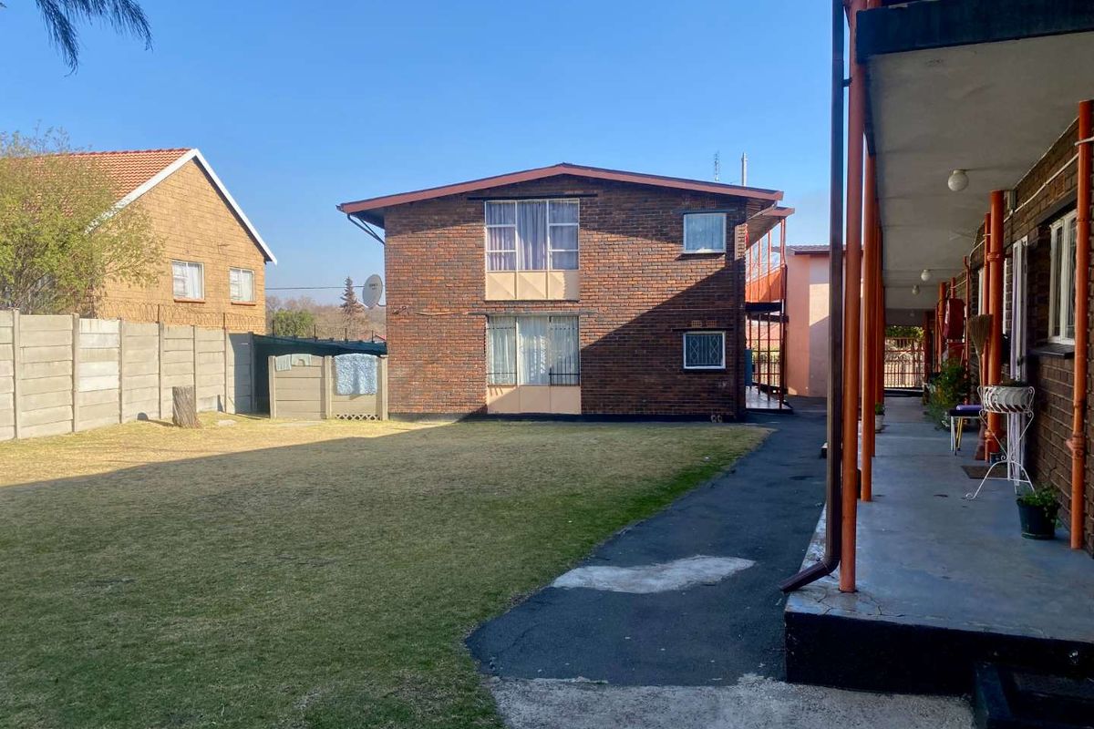 Own your space - Photo 2