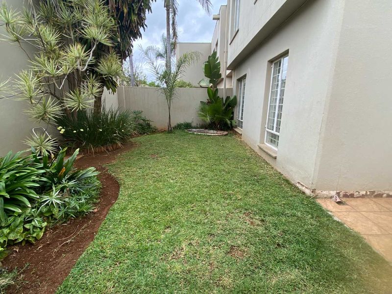 3 Bedroom Townhouse in Pierre Van Ryneveld. - Photo 3