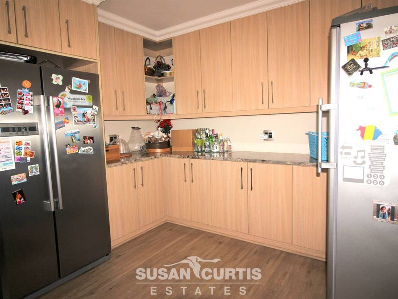 Lovely Family Outdoor Living - Photo 9