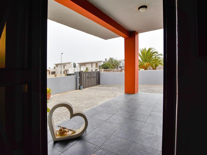 Ext 9, Swakopmund:  NEAT, SPACIOUS, ATTRACTIVE HOME is for Sale - Photo 5