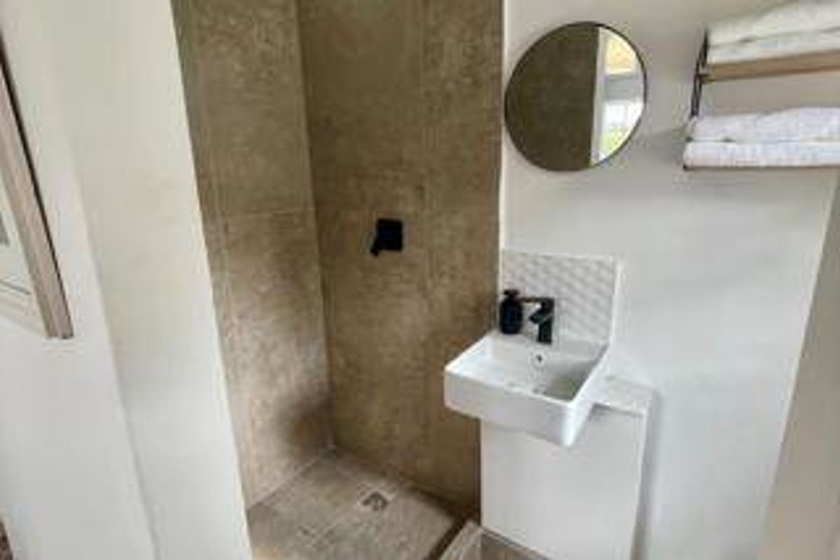 1 Bed Cottage To Rent in Parkhurst | MyProperty Africa