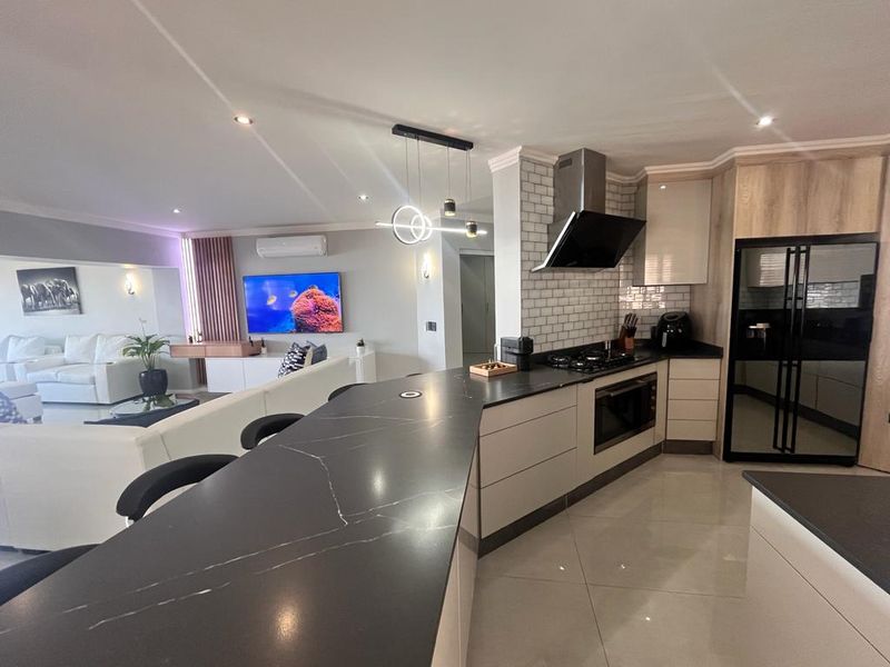 Modern, Fully Revamped Apartment With Uninterrupted Sea Views – Simbithi Eco Estate - Photo 6