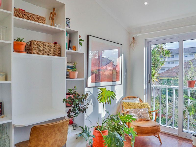 Charming Studio Apartment in Secure Plumberry Square – Plumstead, Cape Town - Photo 2
