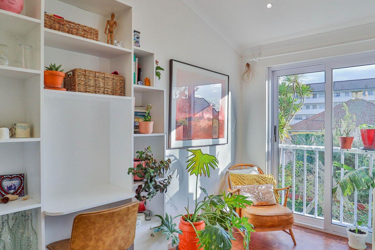 Charming Studio Apartment in Secure Plumberry Square – Plumstead, Cape Town - Photo 2