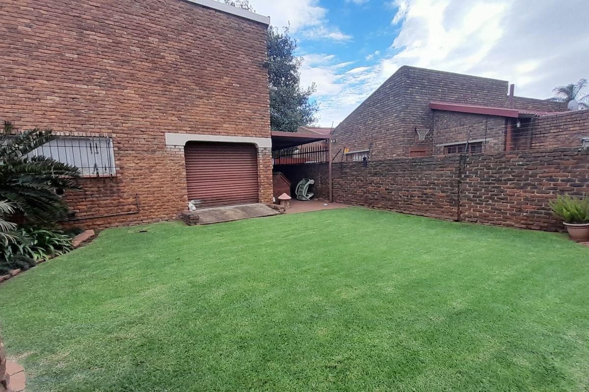 Exceptional Valued Home - Photo 3
