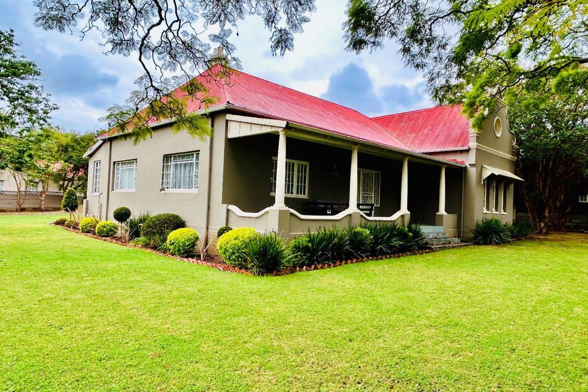 3 bedroom house for sale in Vryheid - Photo 3
