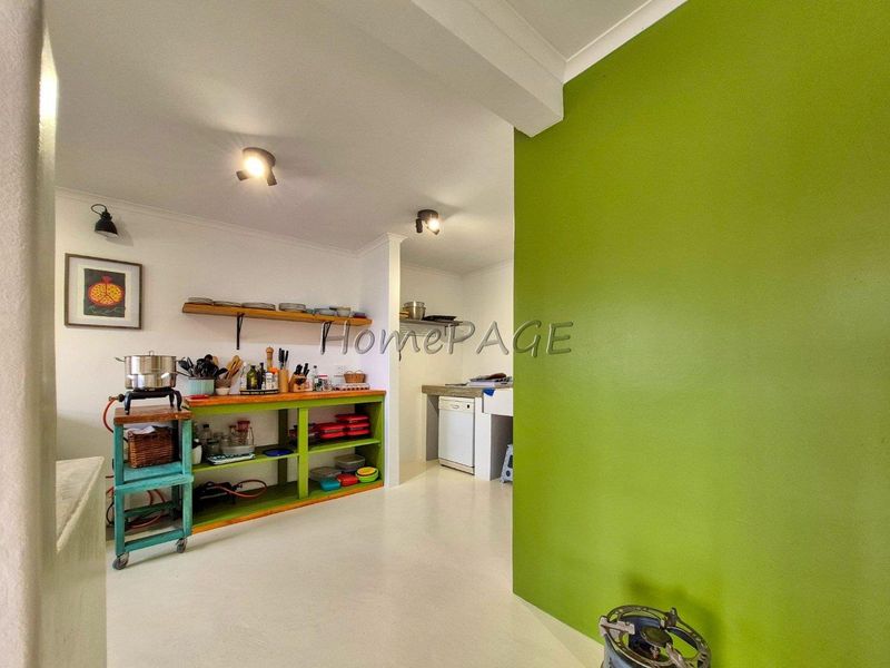 Meersig, Walvis Bay:  Spacious 3 Bedr Home with 1 Bedr Flat is for sale - Photo 7