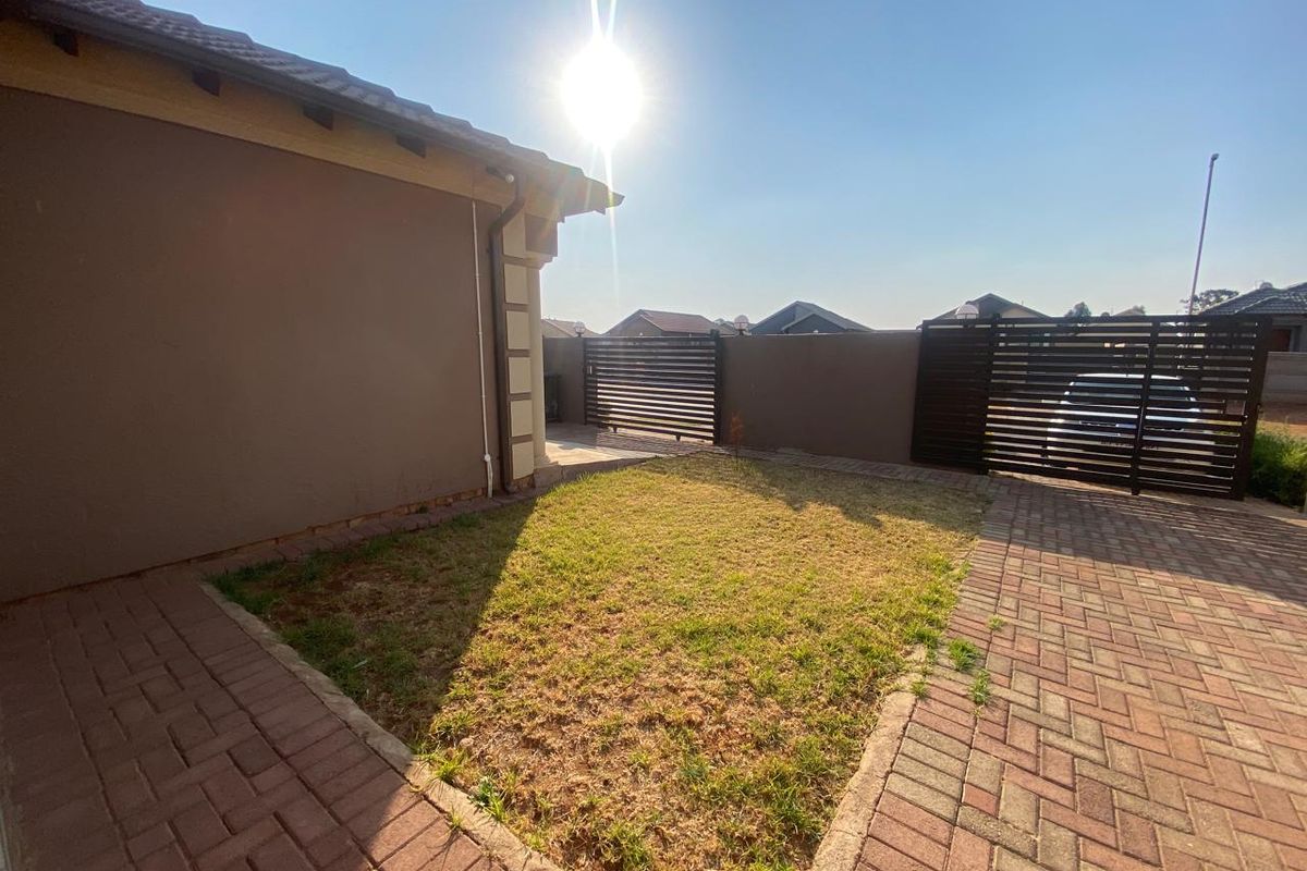 Three Bedroom Home for Rent - Photo 2