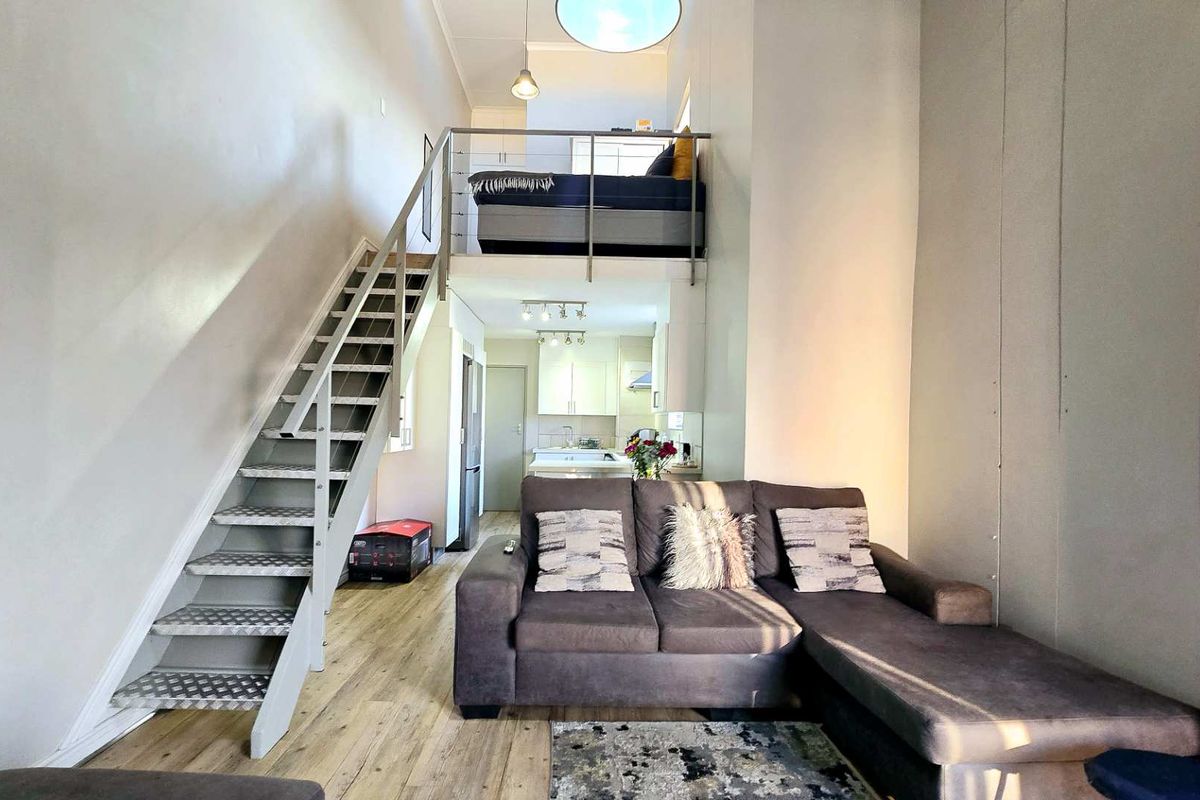 Modern Loft Apartment in a Secure Complex - Photo 3