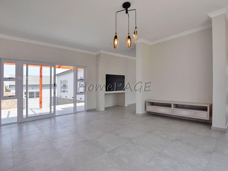 Ext 9, Swakopmund:  New 3 Bedr Home with 2 Bedr Flat is for Sale - Photo 6