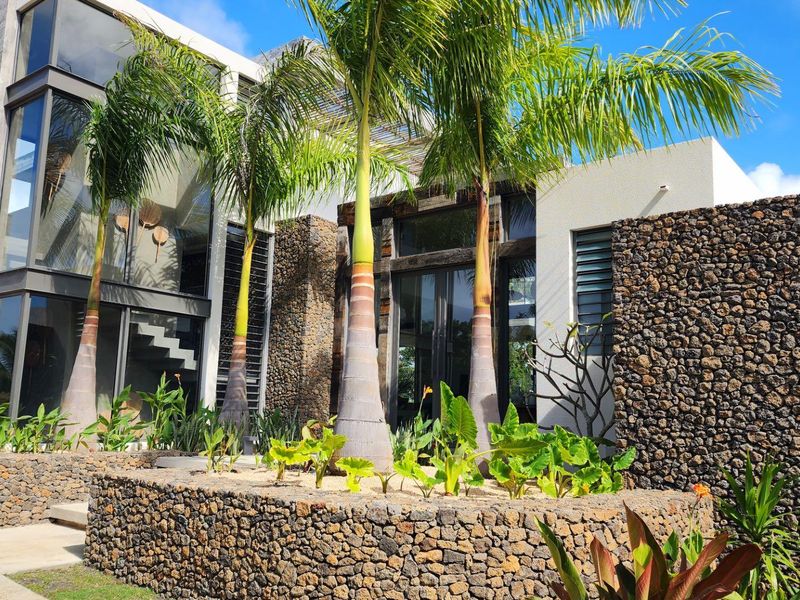 The Pinacle of Estate Living - Photo 2