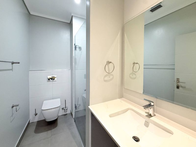 Ascend to Midstream | Penthouse Residence | For Sale & To Let - Photo 8