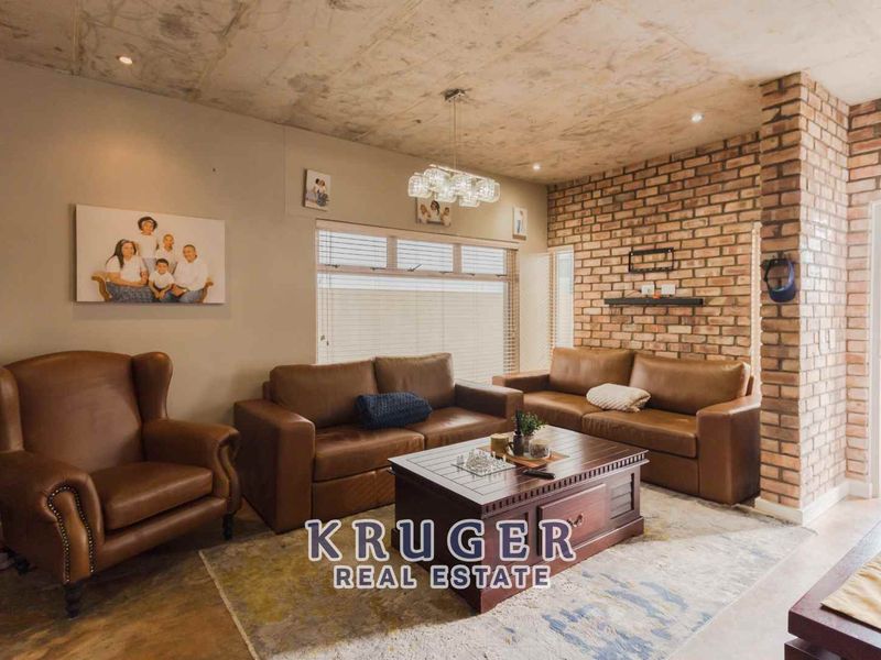 🌟 Modern Dual-Home Investment Gem - Photo 3