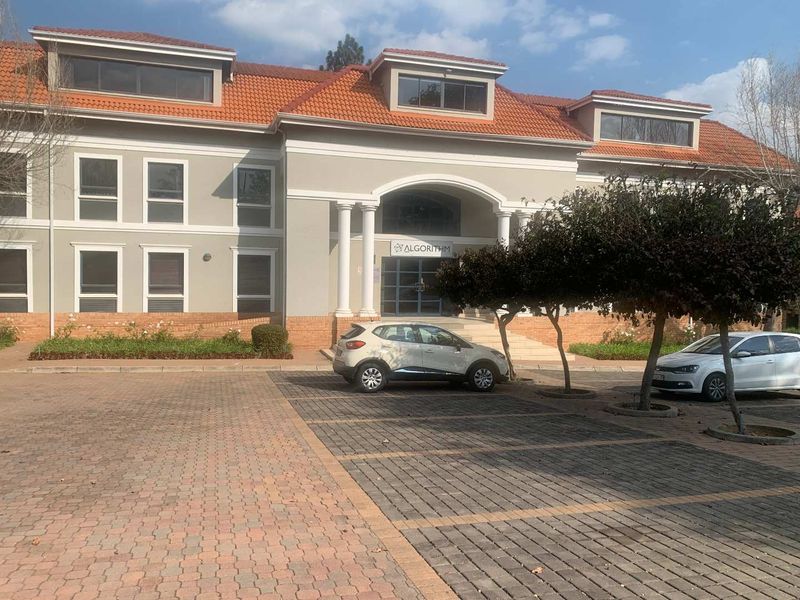 325.9m2 Second Floor Office To Let | Pinewood Office Park, Woodmead - Photo 2