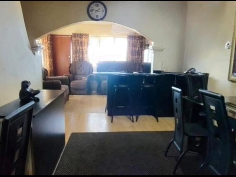 3 Bedroom House for sale in Montford - Photo 3