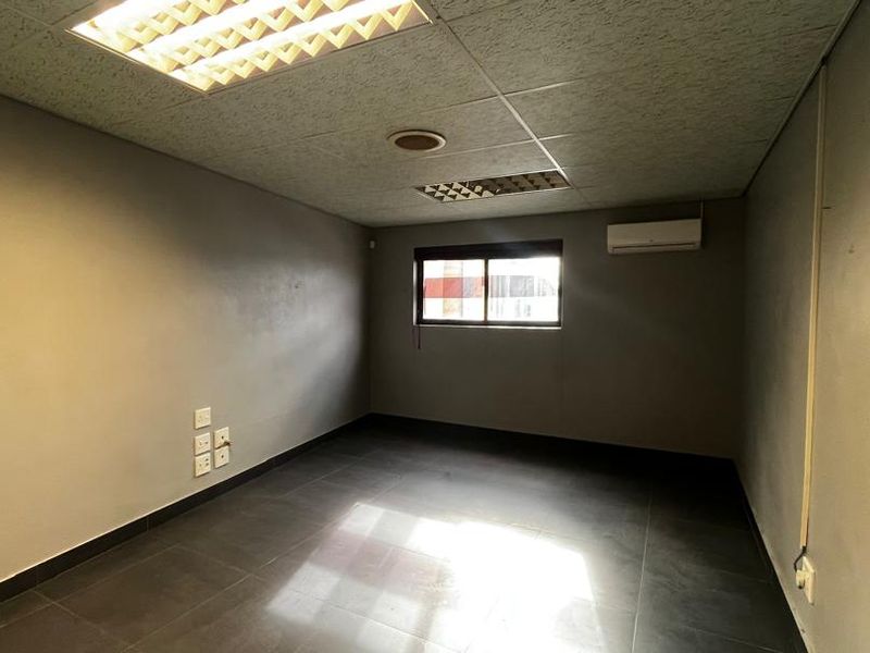 Commercial Property For Sale in Brahman Park - Photo 8