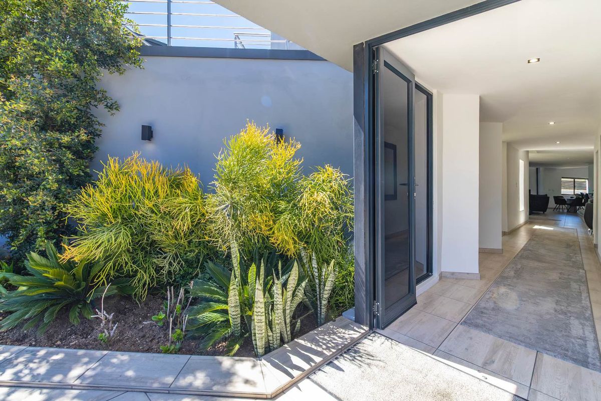 Comfort, Space and Style - Photo 3