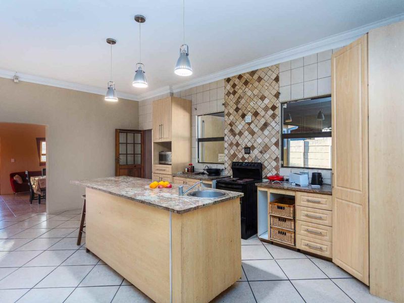 Blissful Duel Living Home For Sale In Bothasig - Photo 9