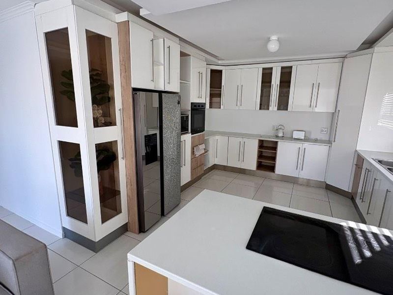 2 Bedrooms House To Rent in Dolphin Beach - Photo 3