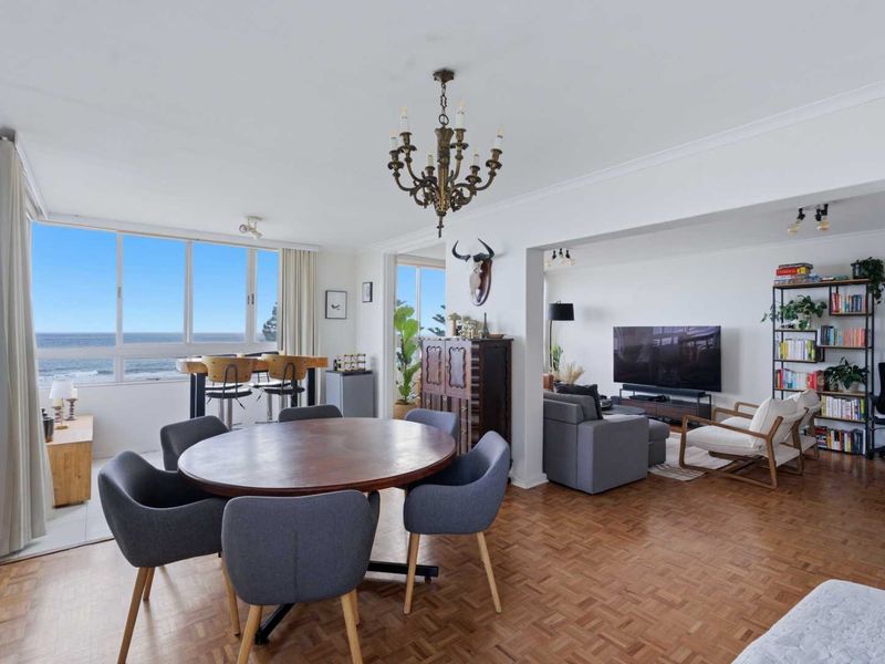 Exclusive Corner Apartment in Prestigious La Rochelle, Sea Point - Photo 10