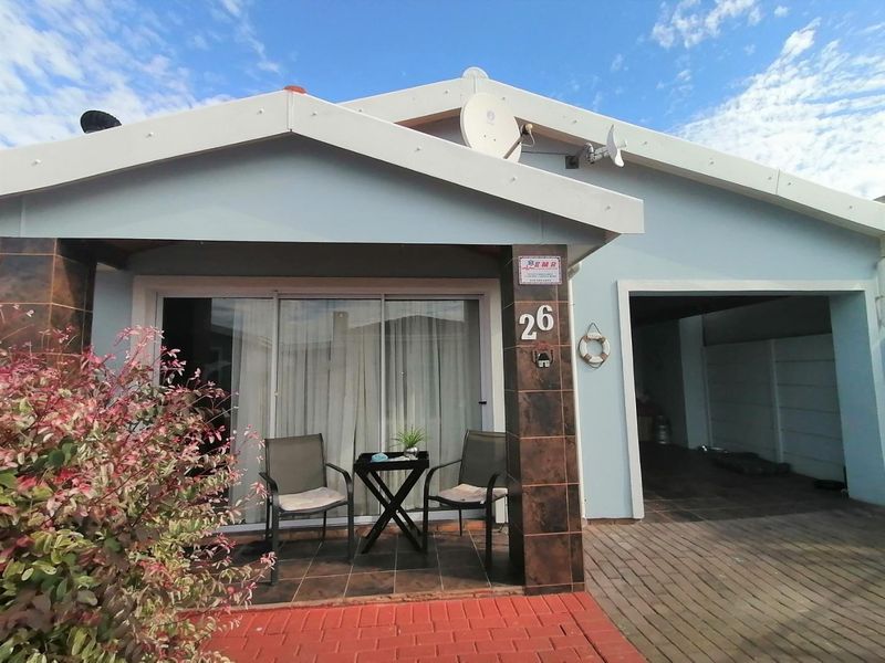 Secure holiday/retirement home in Pearly Beach Resort - Photo 2
