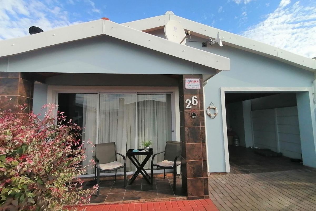 Secure holiday/retirement home in Pearly Beach Resort - Photo 2