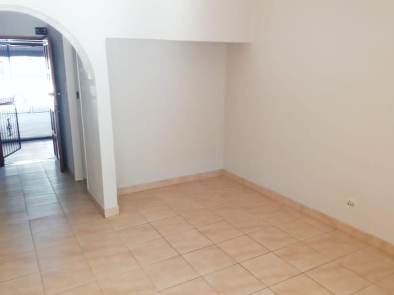 Spacious, Secure & Family-Friendly Townhouse in the Heart of Fairlands – R1 350 000 - Photo 4