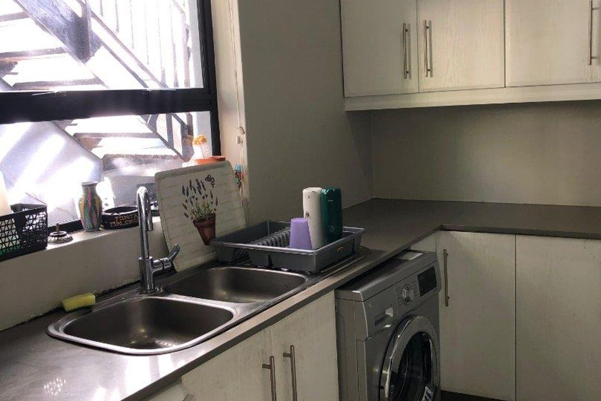 Beautiful Home with a Flatlet for Rental in Palm Lakes Estate - Photo 3