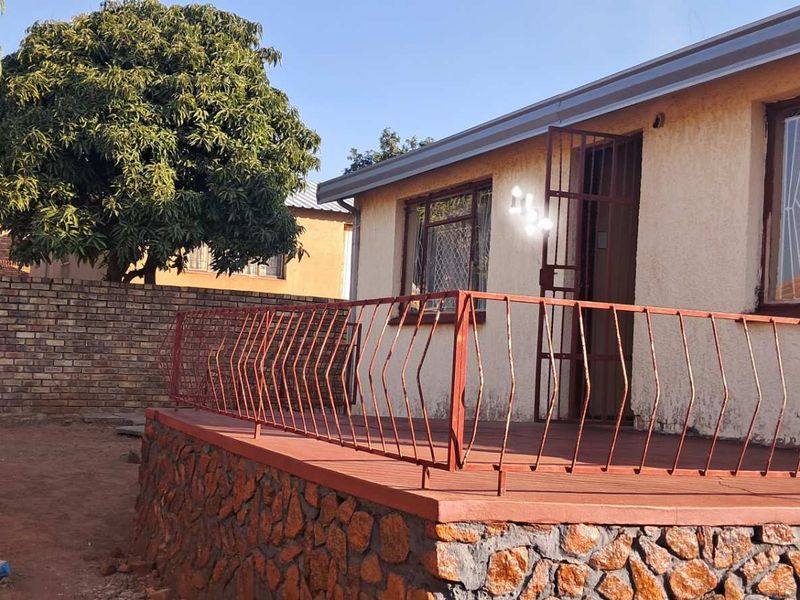 BEAUTIFUL HOME - Photo 10