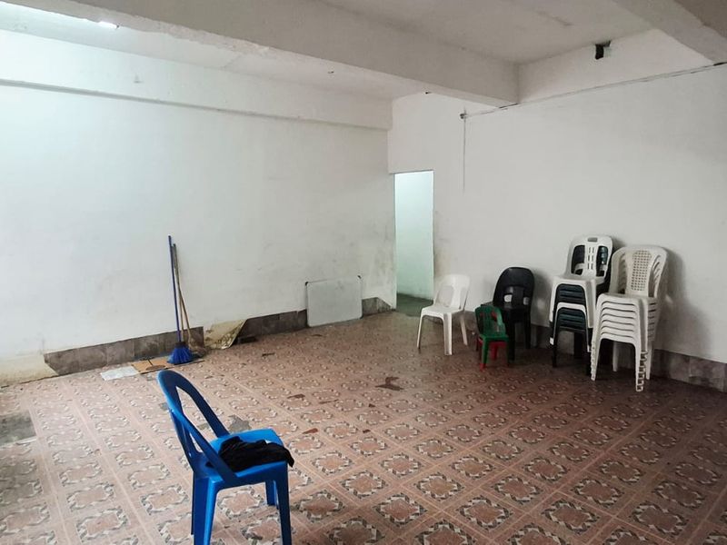 **Versatile Commercial Spaces Available for Workshops, Churches, Colleges, Creches** - Photo 6