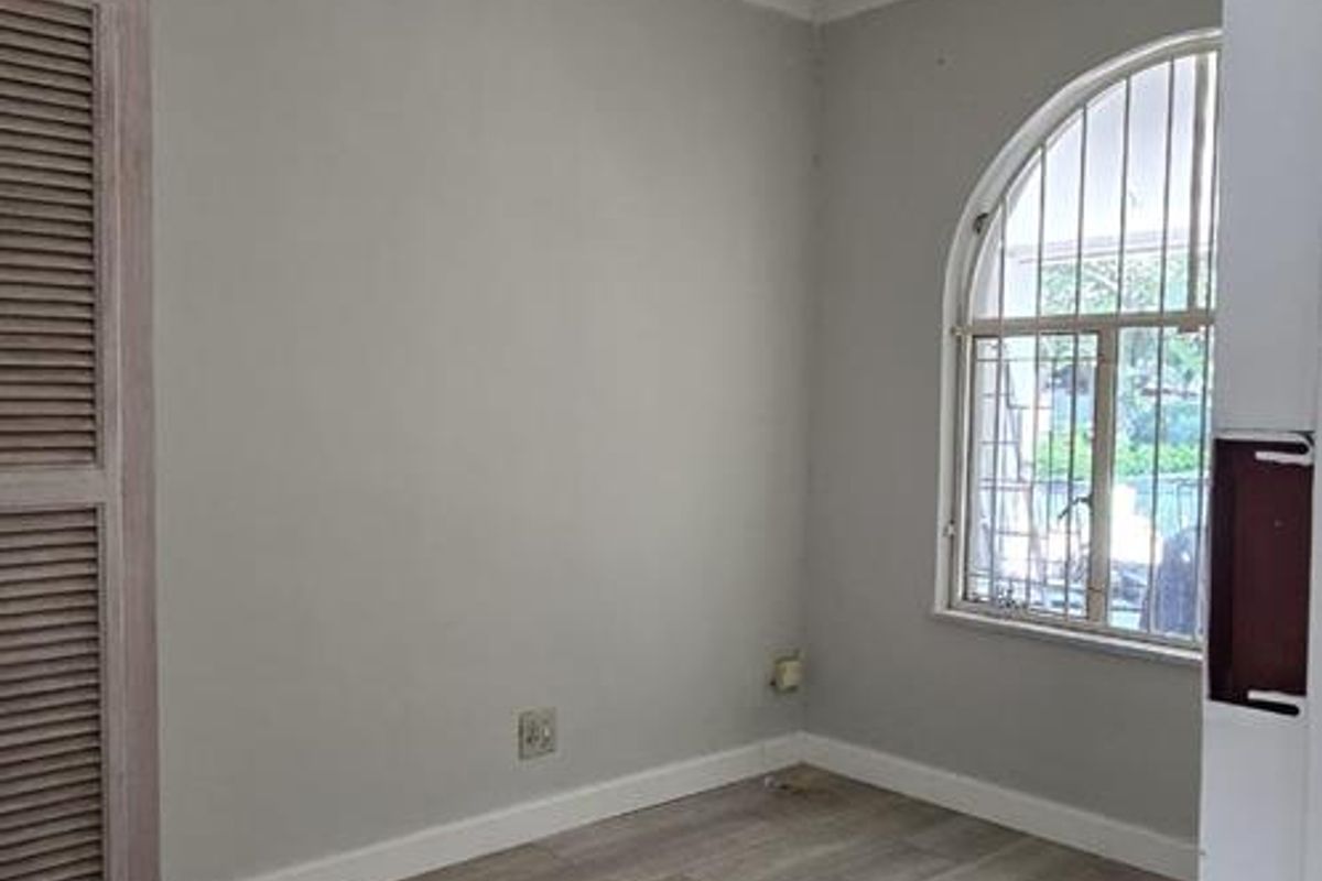 Four bedroom house for sale in Garsfontein Ext  6 - Photo 5