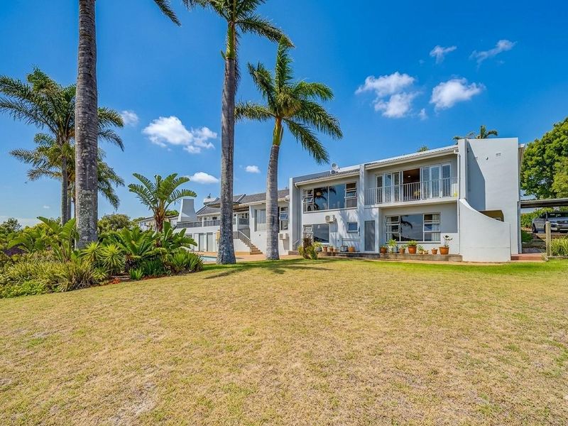 Beautiful and Well-Maintained Family Home for Sale in Beacon Bay – R 5 495 000 - Photo 4