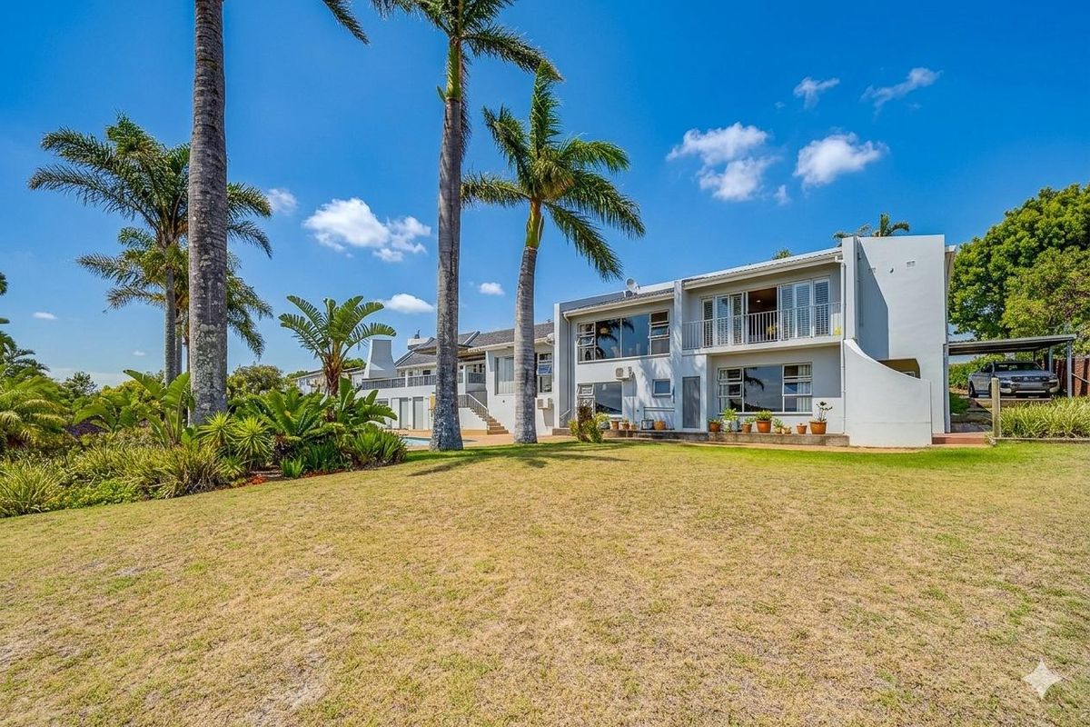 Beautiful and Well-Maintained Family Home for Sale in Beacon Bay – R 5 495 000 - Photo 4
