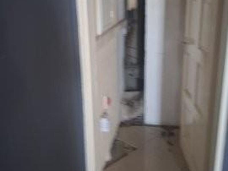 Office to let in Southern Industrial - Photo 6
