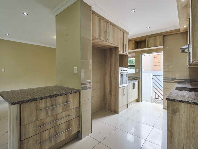 Prime 3 Bedroom Home in Exclusive Pretoria East Estate - Photo 10