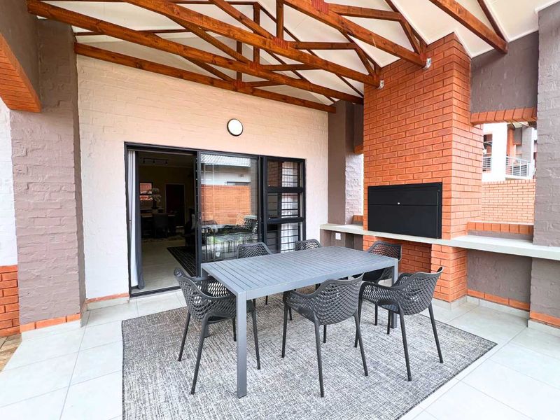 Exceptional living meets modern convenience in the heart of Rietvalleirand. - Photo 2