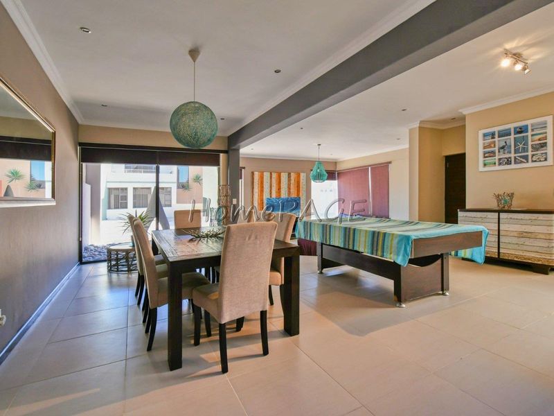Long Beach Ext 1, Walvis Bay:  BEAUTIFUL, LUXURIOUS Home is for Sale - Photo 8