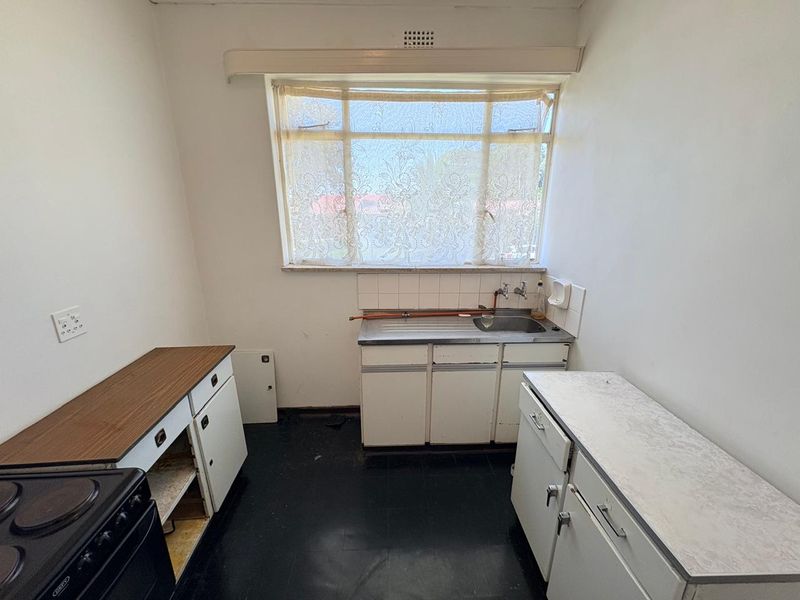 Neat and Practical First‐Floor Apartment in Bellavista - Photo 5