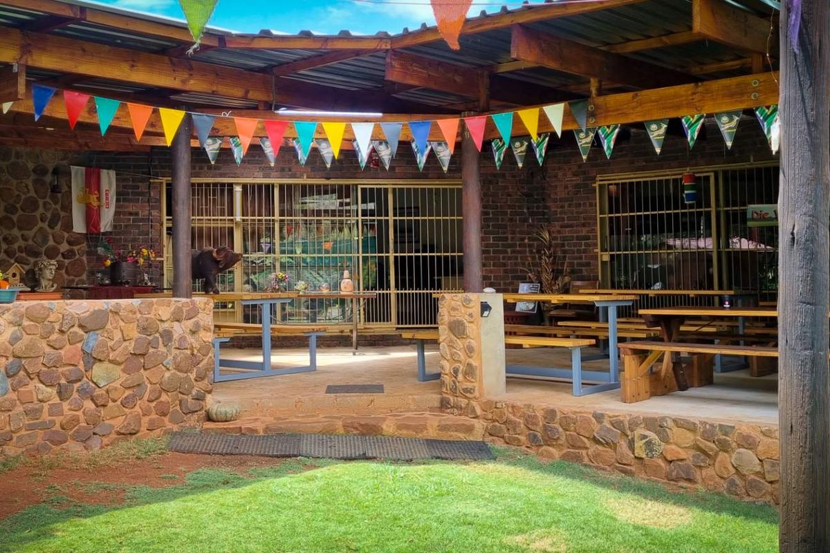 Exceptional Business Opportunity close to Hartbeespoort - Photo 2