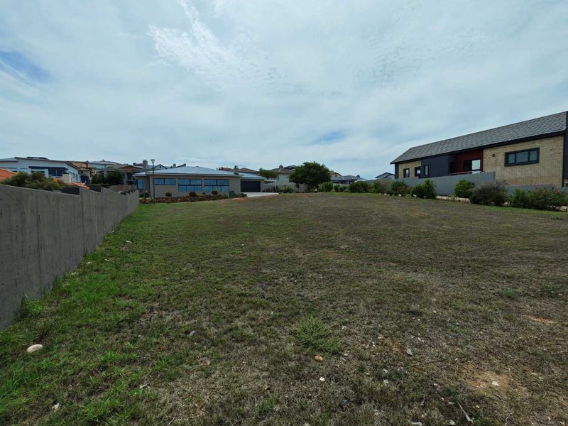 Build Your Dream Coastal Escape: Level 600m2 Stand in Monte Christo - Photo 7