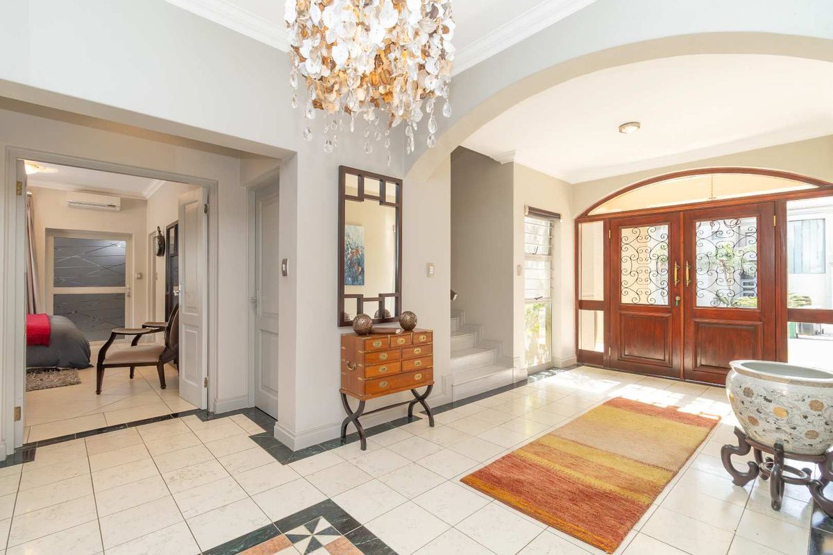 Sophisticated Living in Sought-After Brooklands Estate - Photo 2