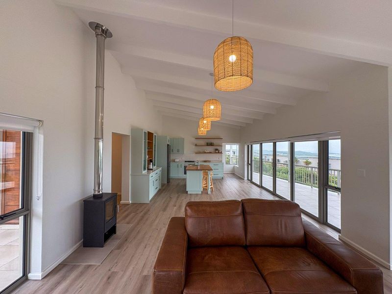 Live Among the Fynbos with Panoramic Sea Views - Photo 6