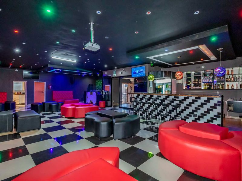 Prime Business-Zoned Property with High Visibility & Multiple Income Potential - Photo 6