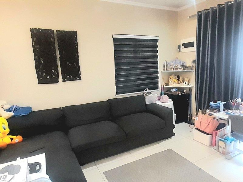 2 bedroom apartment in Umhlanga - Photo 5