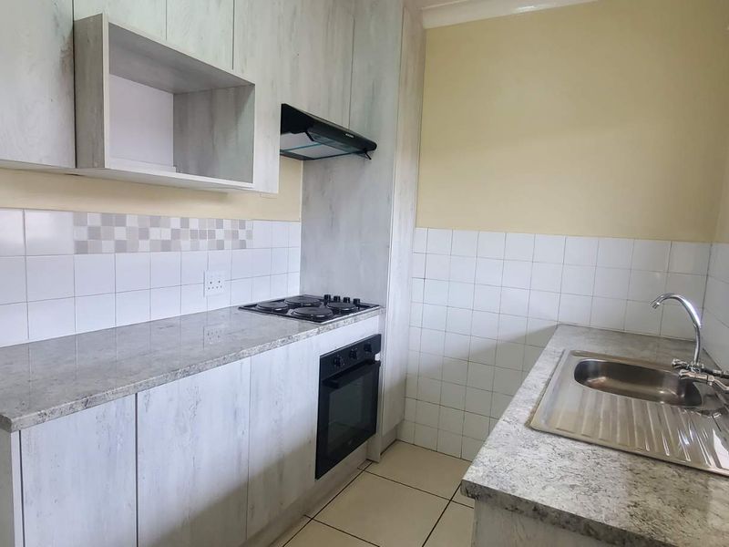 Lock-up-and-Go lifestyle in secure Melkbos complex!" - Photo 8